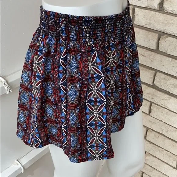 Multi Color Short - Picture 2 of 5